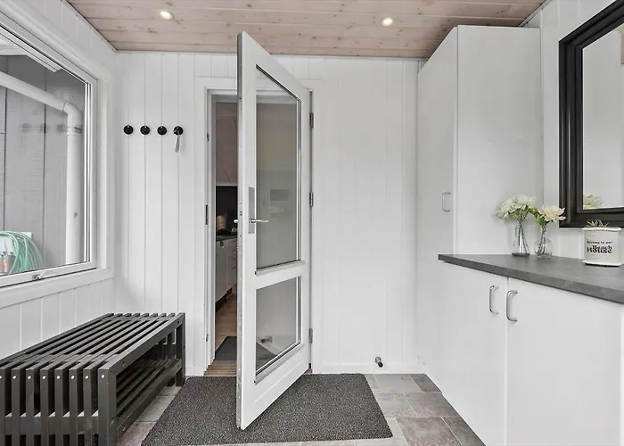 2801-romo-helmusager-4 * Molby